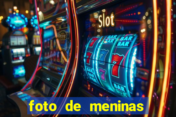 foto de meninas cacheadas fake